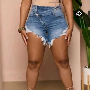 Women's Denim Frayed Hem Women's Shorts Size Medium